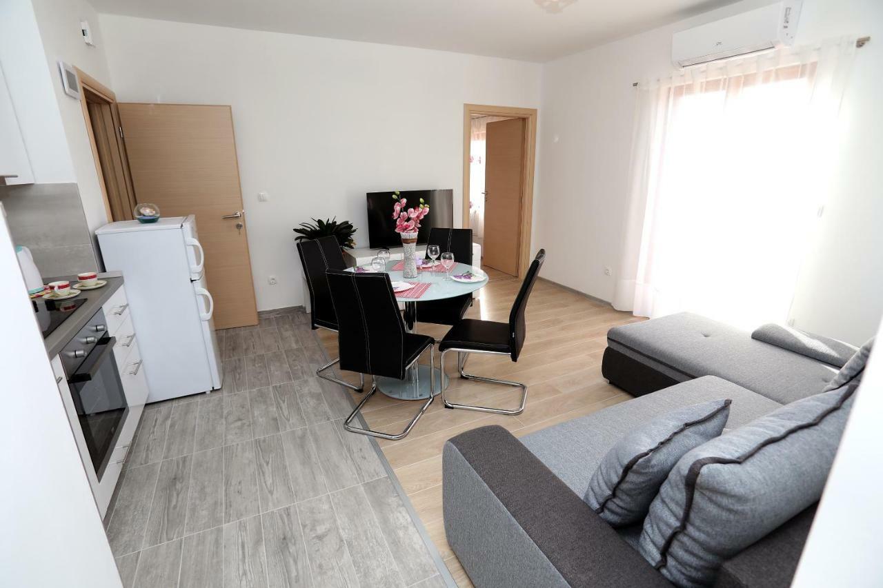 Bridgeview Apartment 特罗吉尔 外观 照片